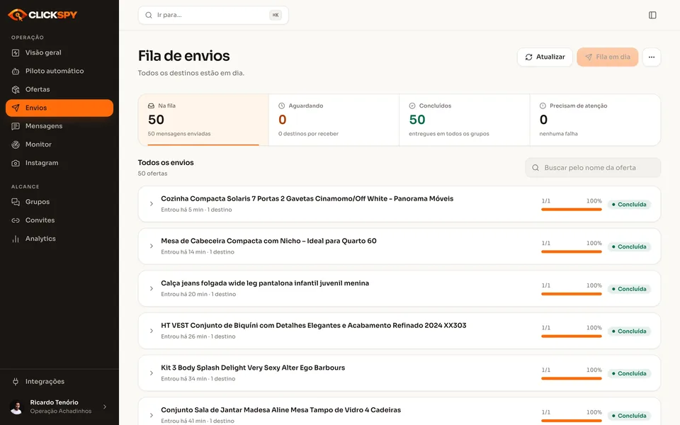 Tela Fila de envios com os contadores Na fila, Aguardando, Concluídos e Precisam de atenção, e a lista de ofertas com o progresso de envio de cada uma.
